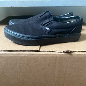 SLIP ON VANS - KIDS - SIZE 4